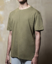 distressed crossing tee_olive