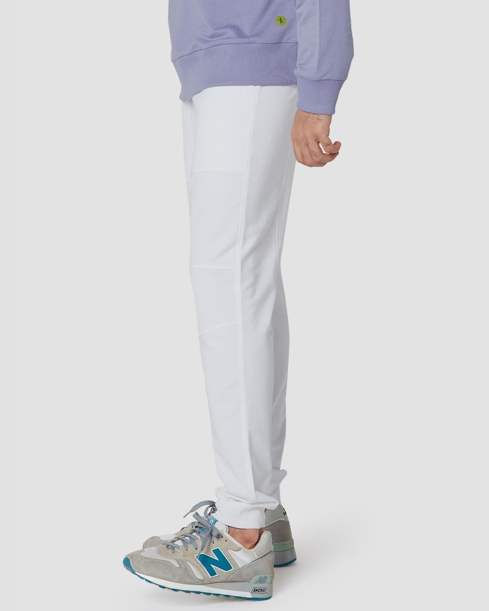 Korra chinos