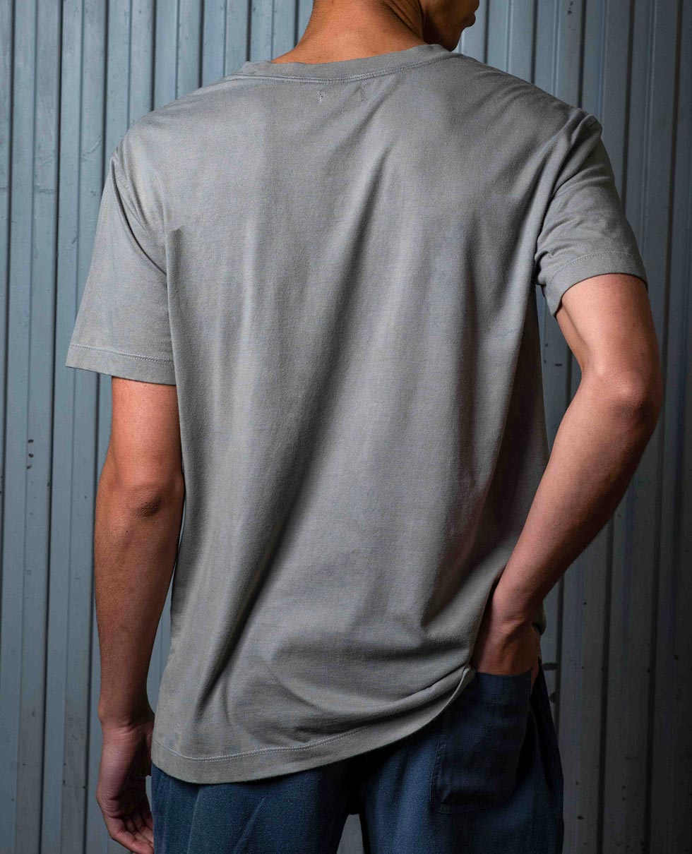 pocket bridge tee_slate