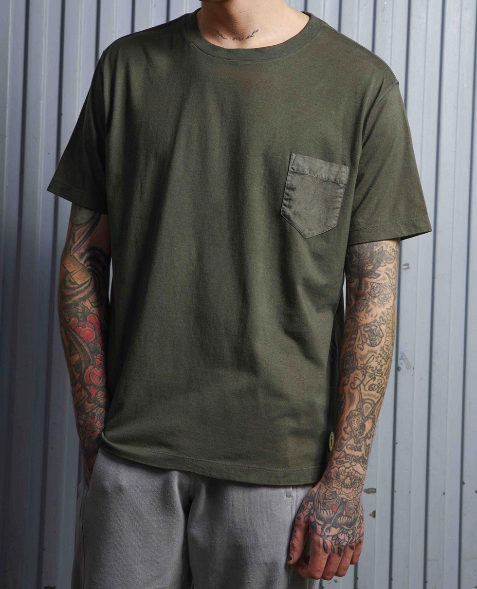pocket bridge tee_olive