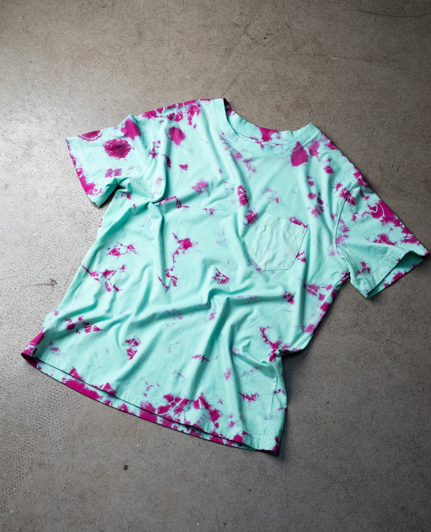 tie dye kiosk tee_candy